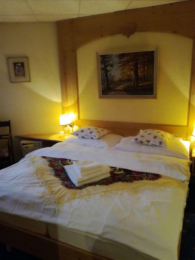 Touristen-Chalet Leukerbad Luaran gambar